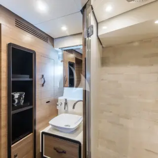 ALMAR II - VIP cabin bathroom