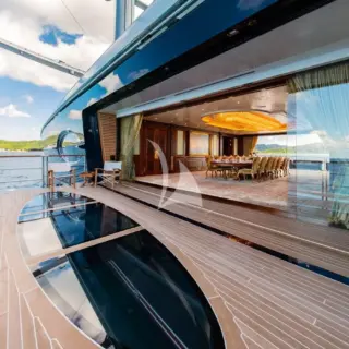 BLACK PEARL - Main Deck Dining