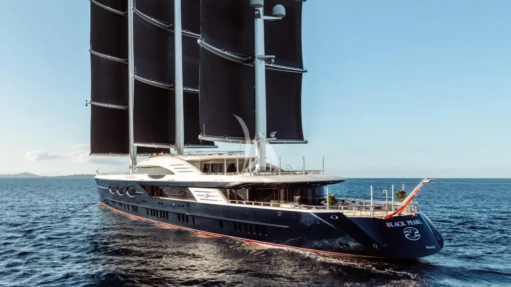 BLACK PEARL - Profile