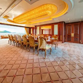 BLACK PEARL - Main Deck Dining