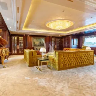 Main Deck Salon