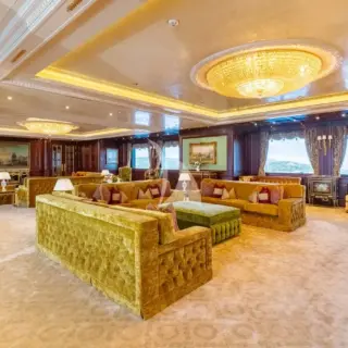 Main Deck Salon