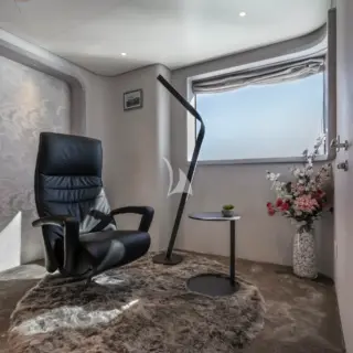 Mater Cabin Lounge Area
