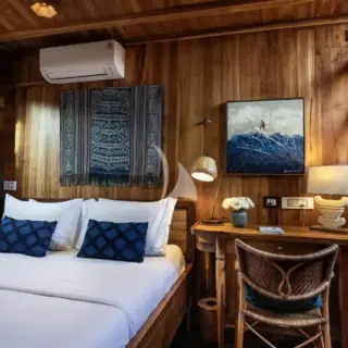 Ocean suite convertible to twin bed configuration