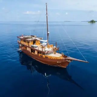 SEQUOIA at anchor
