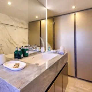 Master ensuite