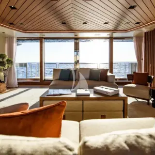 Main deck salon