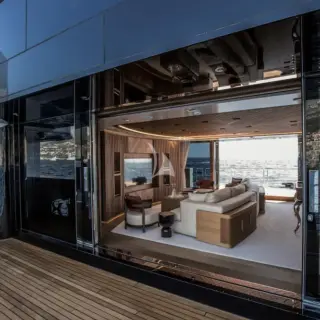 Main deck salon