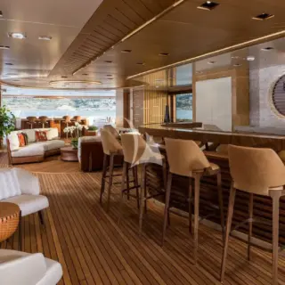 Main deck bar