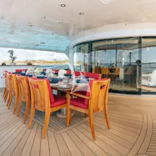 ELIS ET MAR - Main deck aft