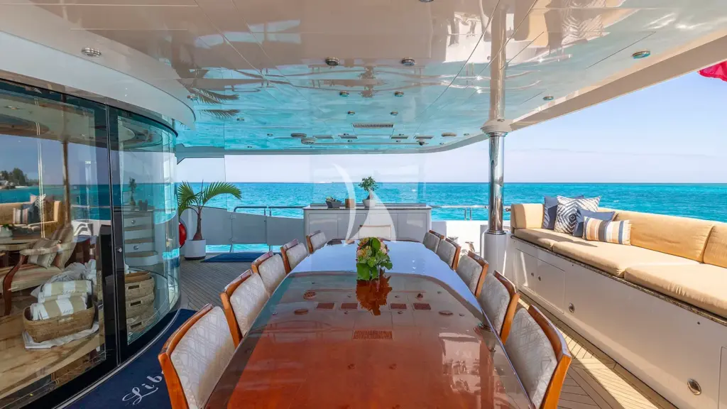 ELIS ET MAR - Main deck aft