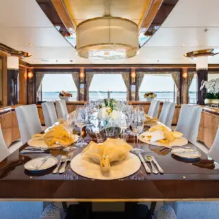 ELIS ET MAR - Main deck formal dining 