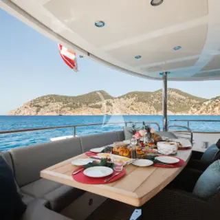 BEST OF ME - Main Deck Aft