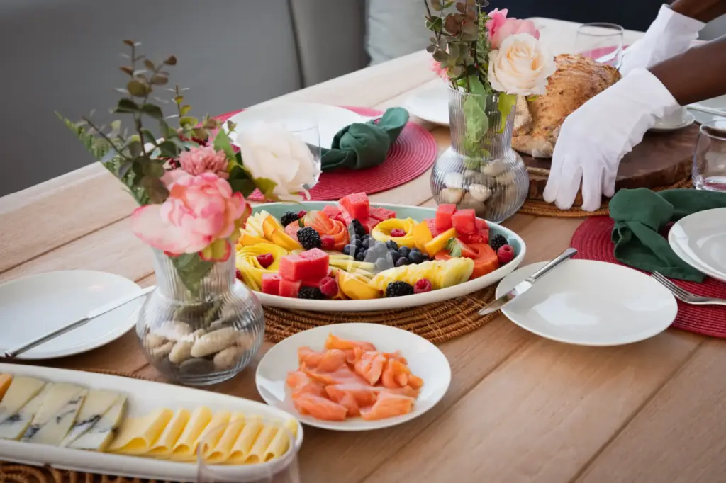 BEST OF ME - Main Deck Aft - Breakfast