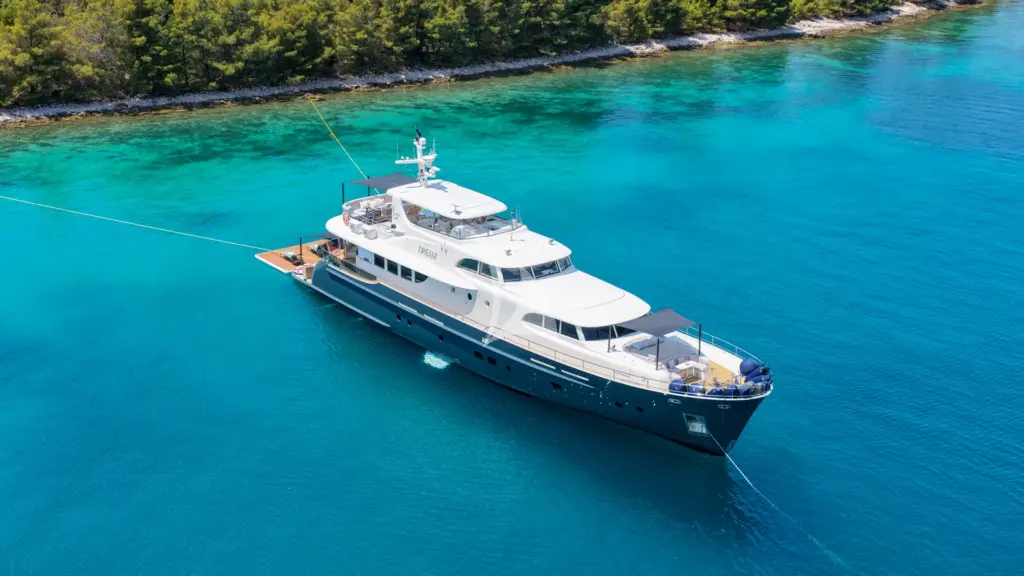 DREAM starboard view