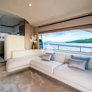 DONNA salon view from the aft