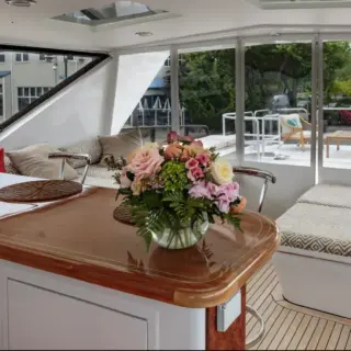 ENCLOSED FLYBRIDGE