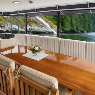 ENCLOSED AFT DECK