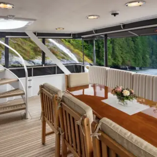 ENCLOSED AFT DECK