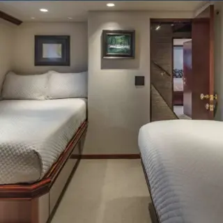 TWIN STATEROOM