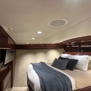 FORWARD STATEROOM