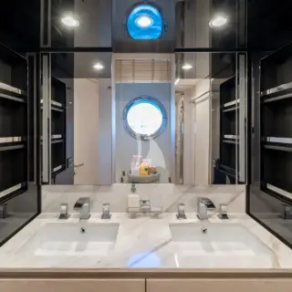 MINEIRA bathroom