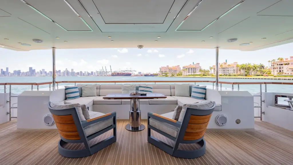 INSPIRATION - Main Deck Aft