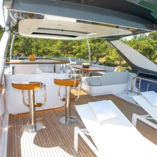PREWI sunbeds flybridge area