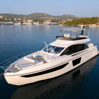 FELICITA anchored