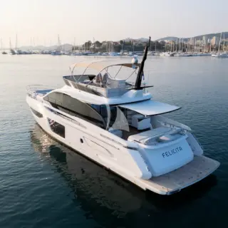 FELICITA portside view