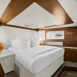 GOLDFINGER - Image 21