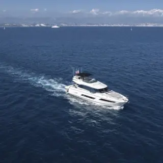 APOLLONIA CRUISING