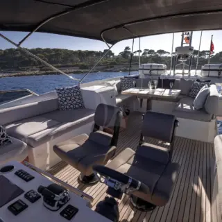 APOLLONIA FLYBRIDGE