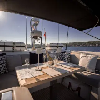 APOLLONIA FLYBRIDGE