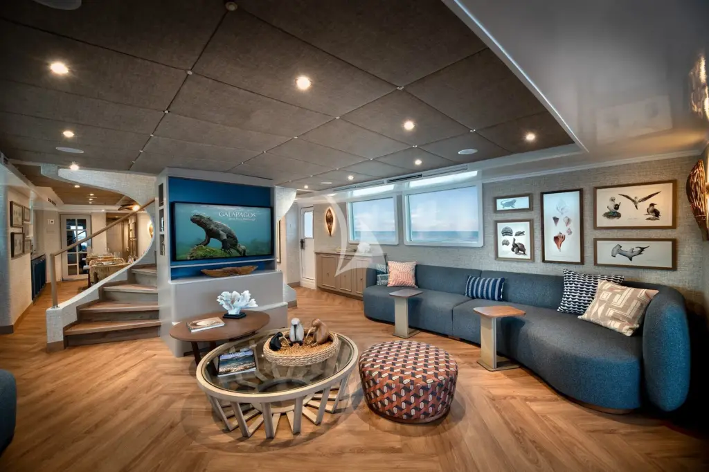 GALAPAGOS EXPLORER - Main salon