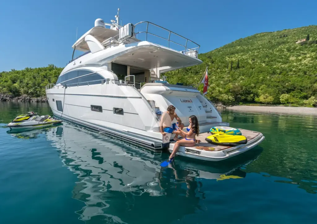 Larimar II - Swim Platform