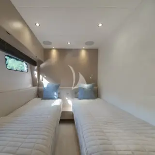 Larimar II - Twin Cabin