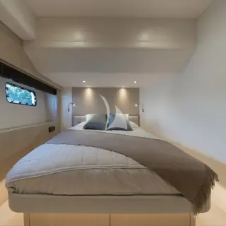Larimar II - Double Cabin