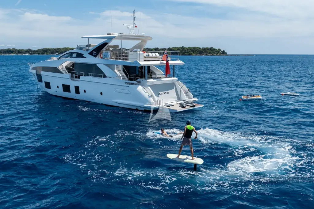 ZOZO - Seabobs and eFoil