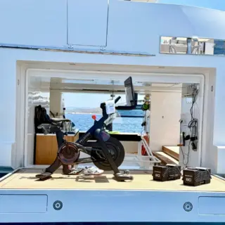 COOL - BEACH CLUB