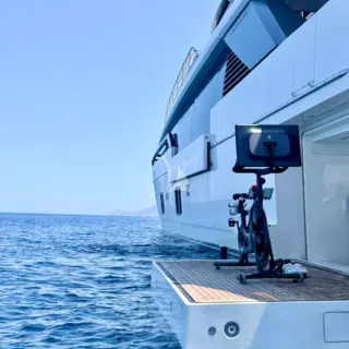 COOL - BEACH CLUB