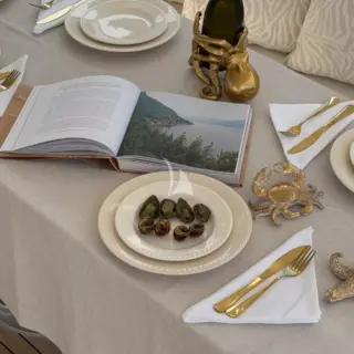 M/Y STEALTH ONE Dining