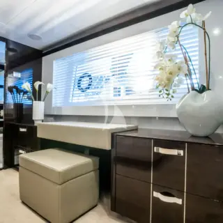 OMNIA - Image 18