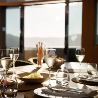 4A - Main deck dining