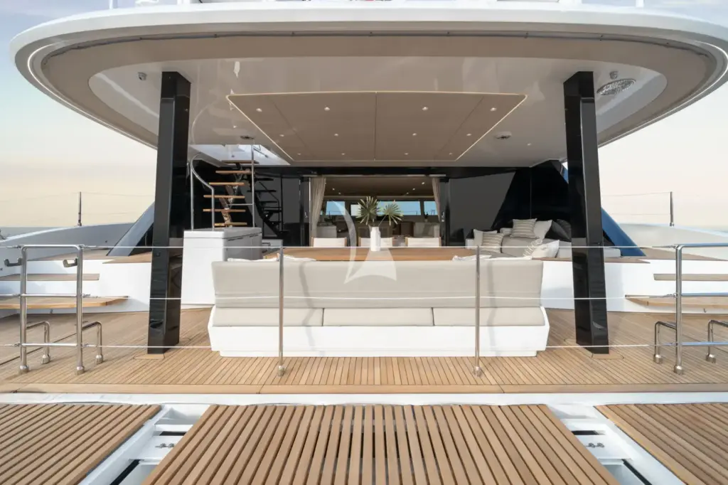 ANKAWER VI - Aft Deck