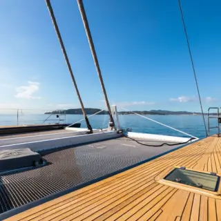 S/Y ALLURES Bow Area