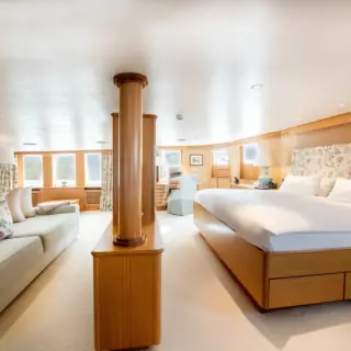 MASTER SUITE