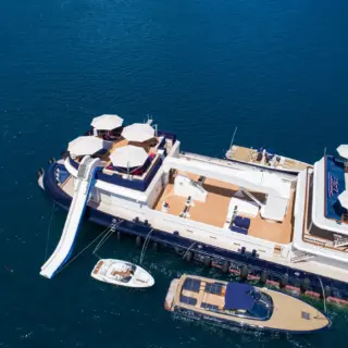 HELI DECK / SUNDECK