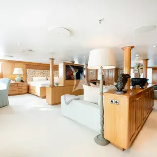MASTER SUITE