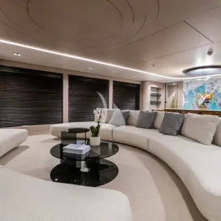 ORIY - Main Salon